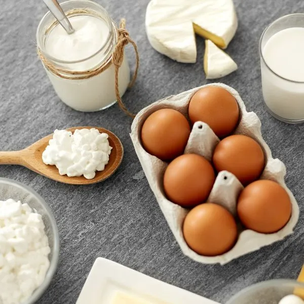 Photo d'oeufs et produits laitiers