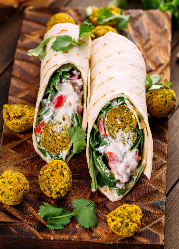 Photo d'un wrap végétarien aux falafels